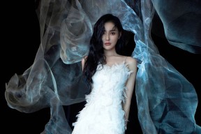 -中国足球职业俱乐部球员转会市场活跃度增强，中国足球球员转会费排名