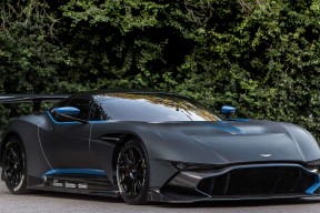 九游娱乐中心-决赛焦点 阿莱克西蝶泳节奏惊艳，阿莱克西亚·阿西福特