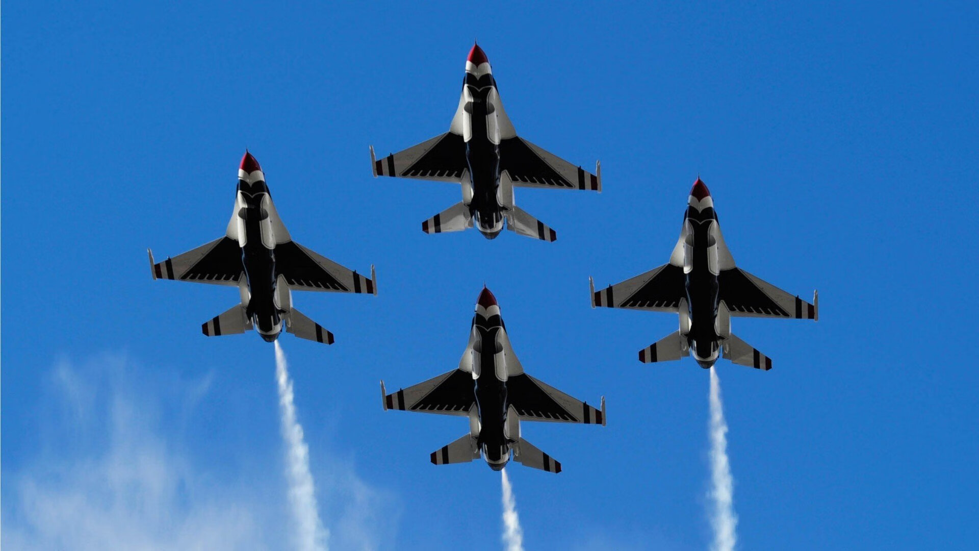 中国男篮海外拉练效果初显对抗质量大幅提升,中国男篮海外球员